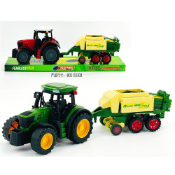 TRAKTOR Z PRASĄ 